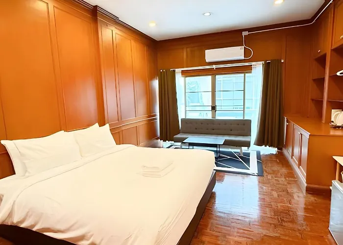 Xxstay On Sukhumvit Soi 11 Bts Nana