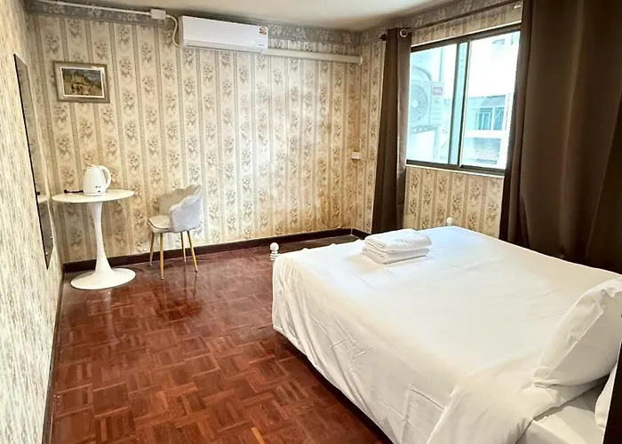 Xxstay On Sukhumvit Soi 11 Bts Nana Apartment Bangkok
